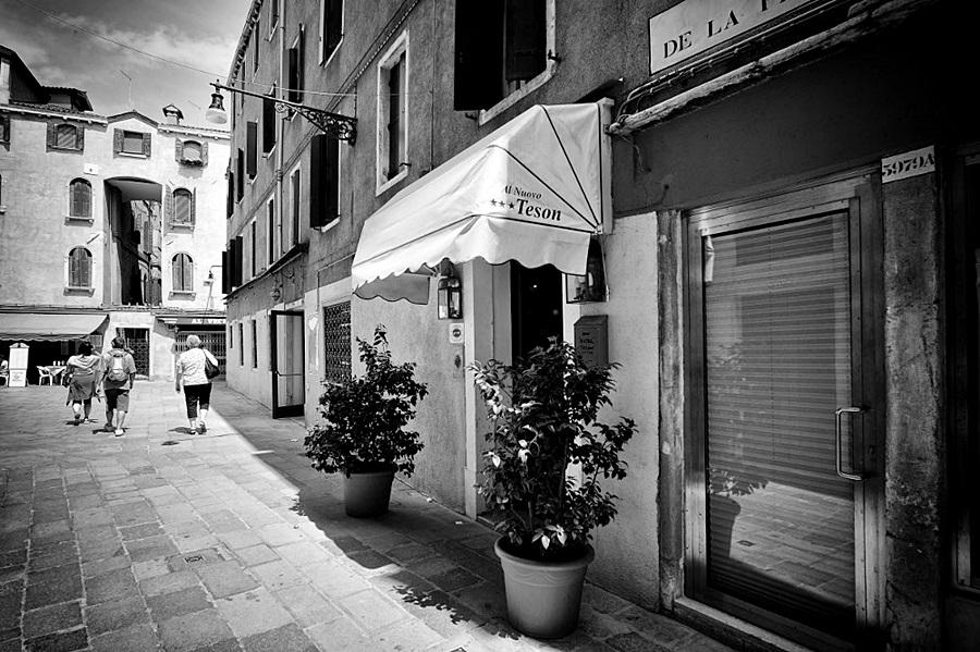 Hotel Nuovo Teson Venedig Exterior foto